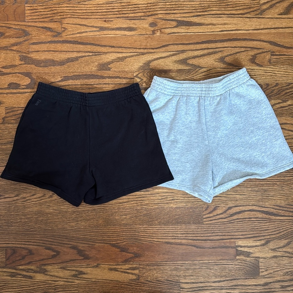 ARITZIA TNA cozy fleece shorts QTY 2